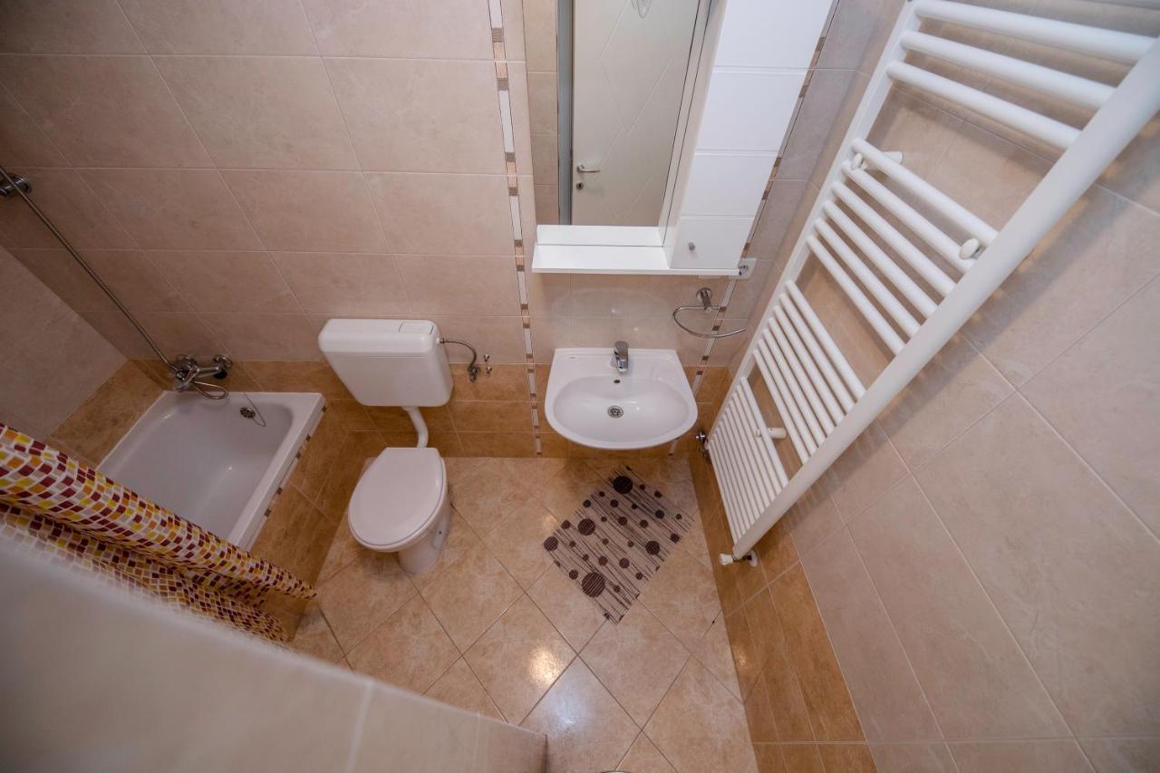 Apartments And Rooms Bolero Раб Экстерьер фото