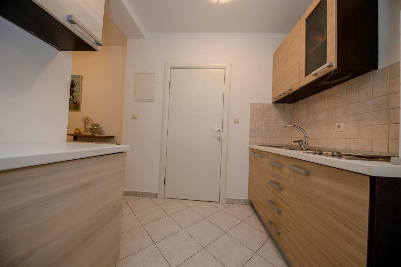 Apartments And Rooms Bolero Раб Экстерьер фото